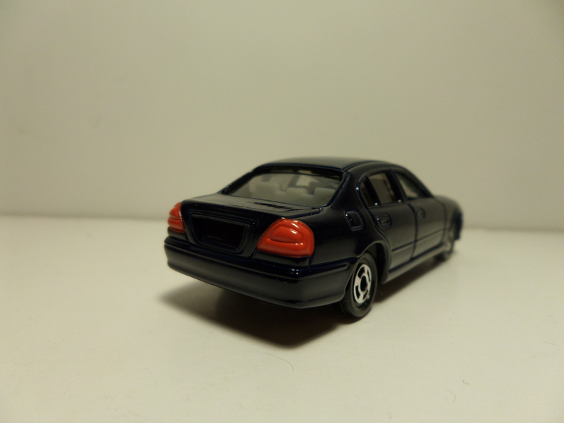Illustration for article titled Rising Sunday: JDM Sedans